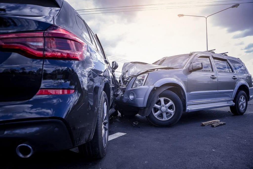The Reasons Why Car Accidents Happen - A Detailed Look at Leading Accident Factors