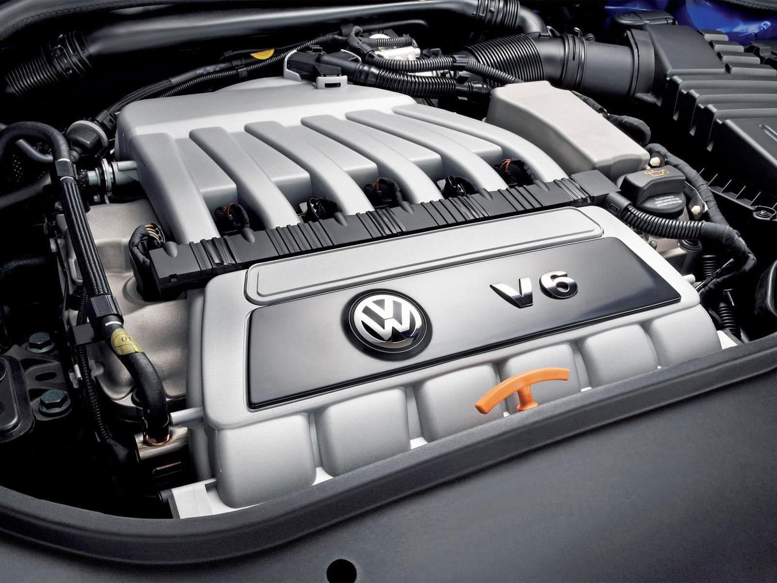 Golf R32 Engine