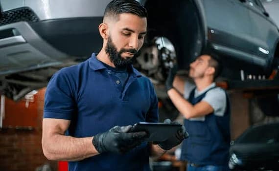 The Top 5 Warning Signs Your Car Needs a Service – Advice from Car Servicing Reading